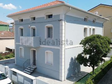 Appartamento in vendita di 286 m² in Via Nicola Giangi, 27