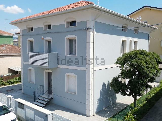 Appartamento in vendita di 286 m² in Via Nicola Giangi, 27