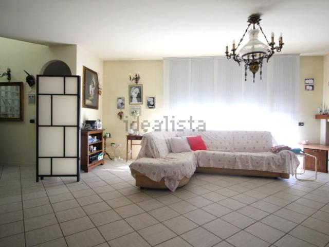 Appartamento in vendita di 287 m² in Via Gaetano Salvemini, 356