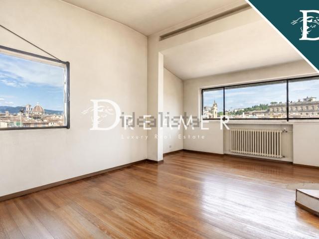 Appartamento in vendita di 287 m² in Via dei Serragli, 24