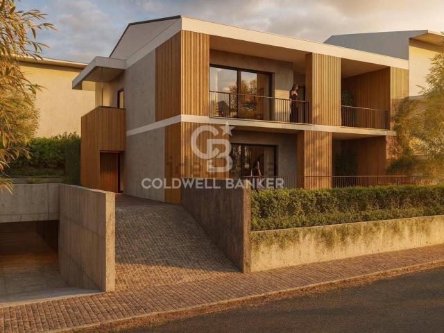 Appartamento in vendita di 287 m² in Via Leonardo da Vinci, 153