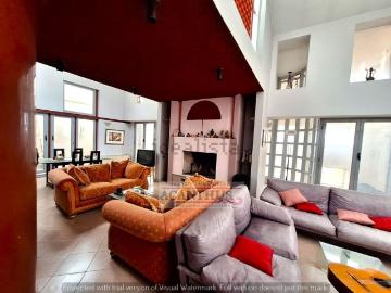 Appartamento in vendita di 288 m² in Via Colle I, 141