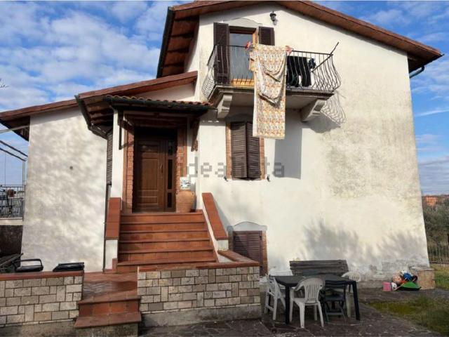 Appartamento in vendita di 288 m² in Via Subborgo Garibaldi