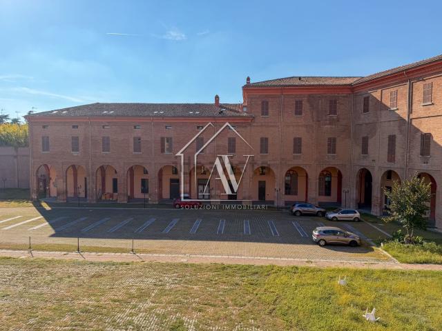 Appartamento in vendita di 288 m² in Via Quaini, 12