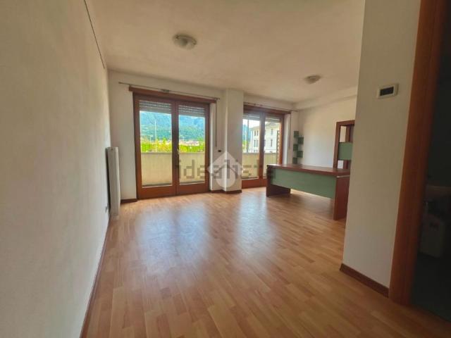 Appartamento in vendita di 28 m² in Viale Stazione, 2