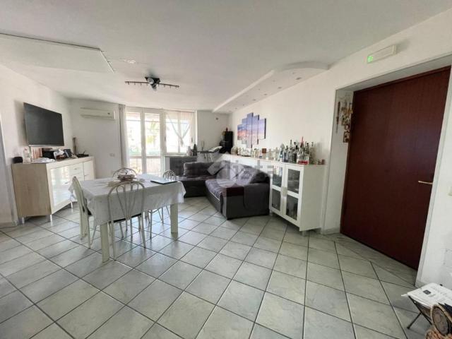 Appartamento in vendita di 290 m² in Via Cimitero, 9