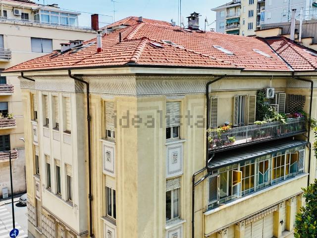 Appartamento in vendita di 290 m² in Via Amerigo Vespucci, 39