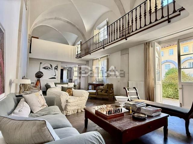 Appartamento in vendita di 290 m² in Via San Micheletto