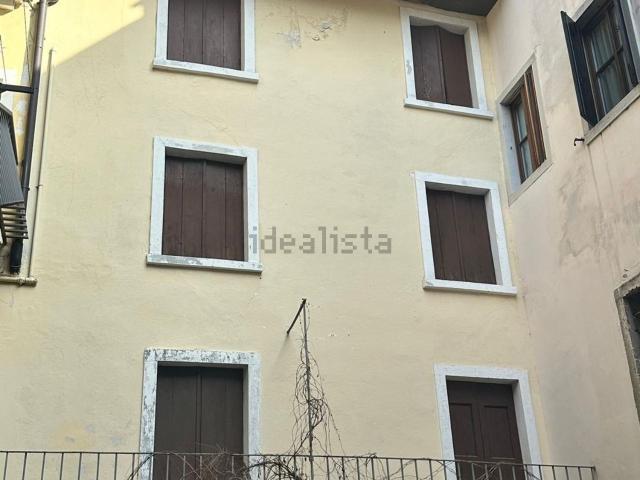 Appartamento in vendita di 290 m² in Via Paganini