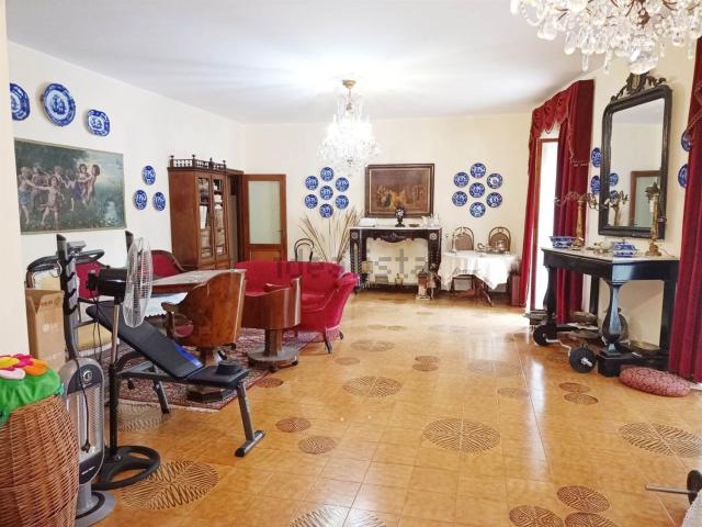 Appartamento in vendita di 291 m²