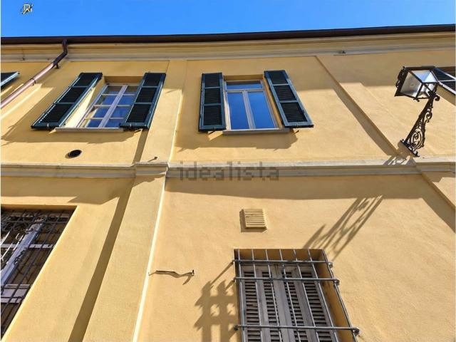 Appartamento in vendita di 291 m² in Via Padre Michele da Carbonara, 19
