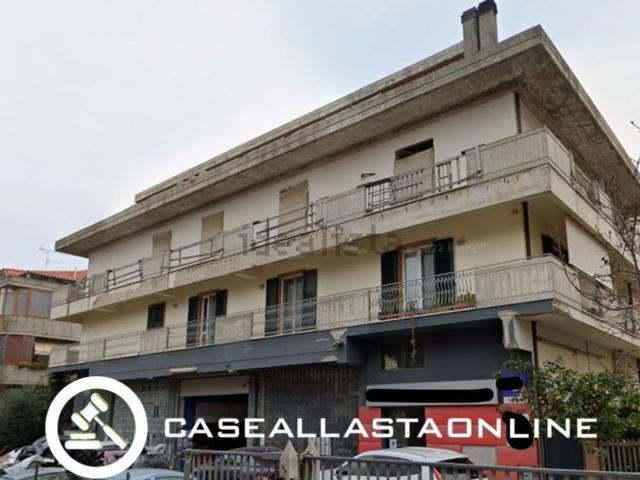 Appartamento in vendita di 291 m² in Via Romolo Murri
