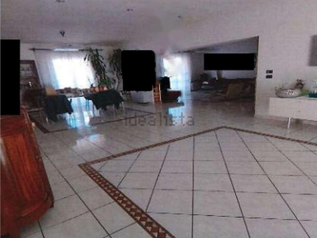 Appartamento in vendita di 291 m² in Via Romolo Murri