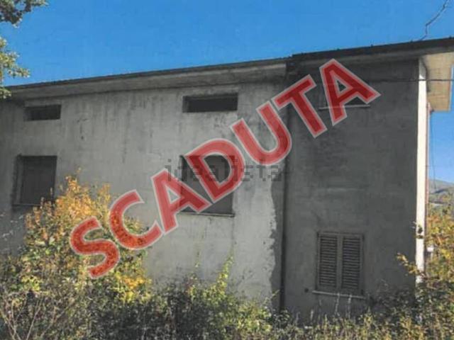 Appartamento in vendita di 291 m² in Strada Provinciale 111