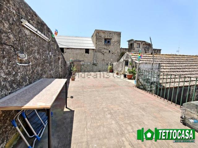 Appartamento in vendita di 292 m² in Via Giordano Bruno