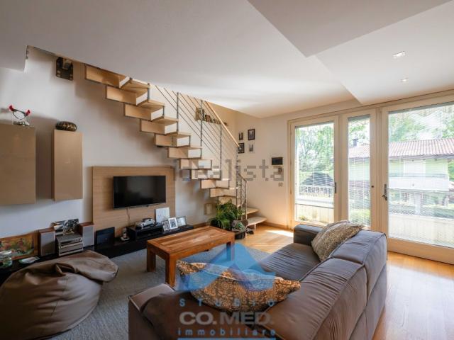 Appartamento in vendita di 294 m² in Via Alessandro Manzoni, 7
