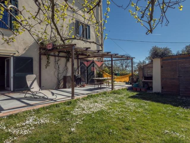 Appartamento in vendita di 294 m² in Borgo S. Lazzero