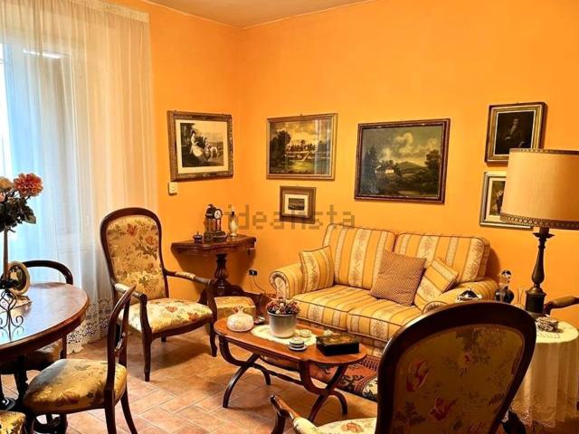 Appartamento in vendita di 296 m² in Viale Trento e Trieste