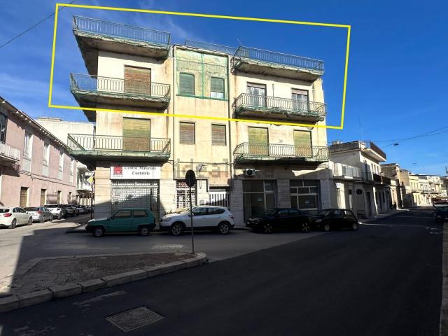 Appartamento in vendita di 297 m² in Via Napoli, 5