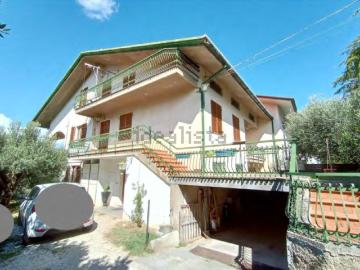 Appartamento in vendita di 297 m² in Via Serra