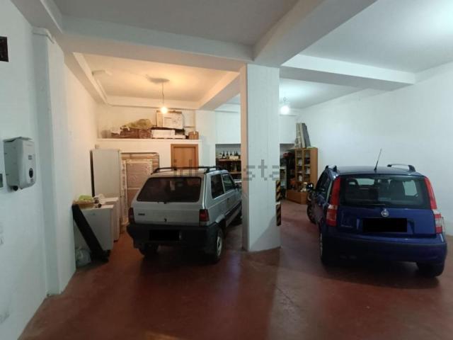 Appartamento in vendita di 298 m² in Via Acqua del Salice
