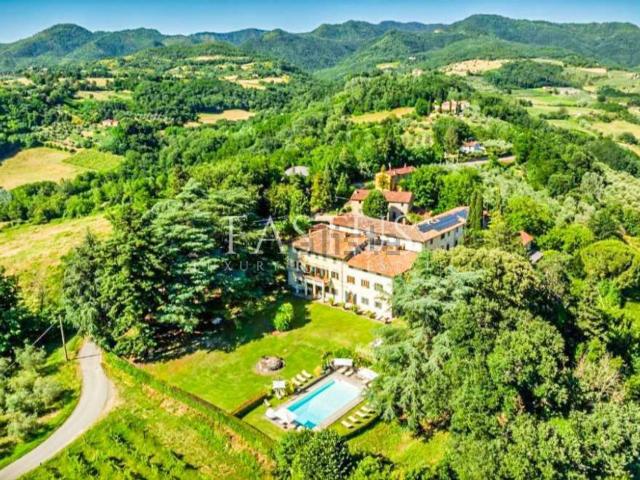 Appartamento in vendita di 3000 m² in Via Padule, 2
