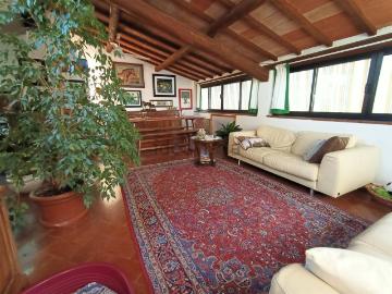 Appartamento in vendita di 300 m²