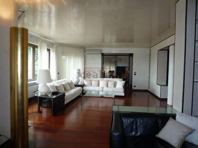 Appartamento in vendita di 300 m²