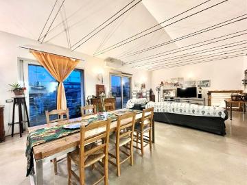 Appartamento in vendita di 300 m² in Via Portone