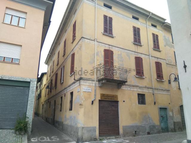 Appartamento in vendita di 300 m² in Via Albonico, 1
