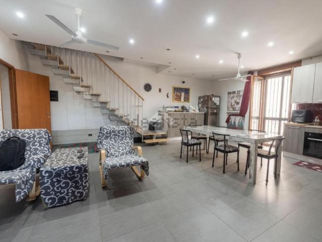 Appartamento in vendita di 300 m² in Via Arpi, 103