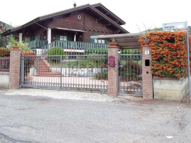 Appartamento in vendita di 300 m² in Via Belgio
