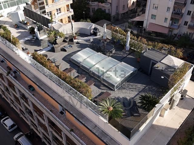 Appartamento in vendita di 300 m² in Via G. Matteotti, 1