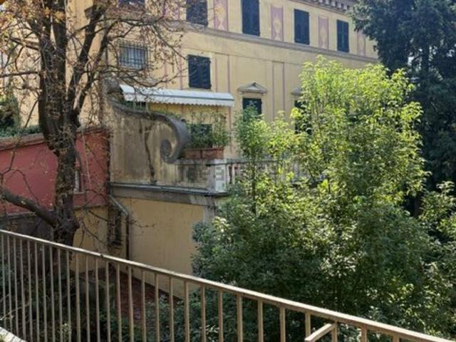 Appartamento in vendita di 300 m² in Via Giordano Bruno