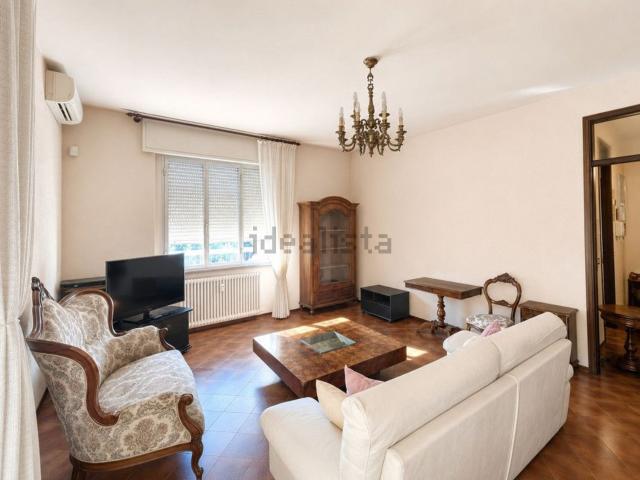 Appartamento in vendita di 300 m² in Via Dante Alighieri, 5