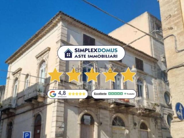 Appartamento in vendita di 300 m² in Via Ecce Homo