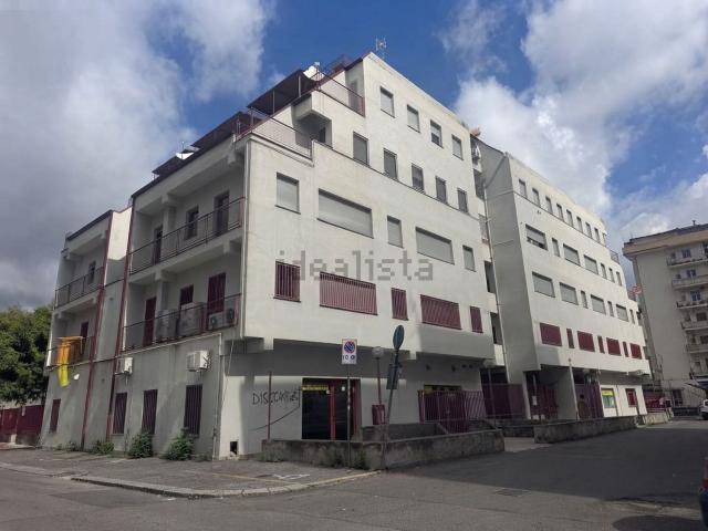 Appartamento in vendita di 300 m² in Via Fabio Filzi