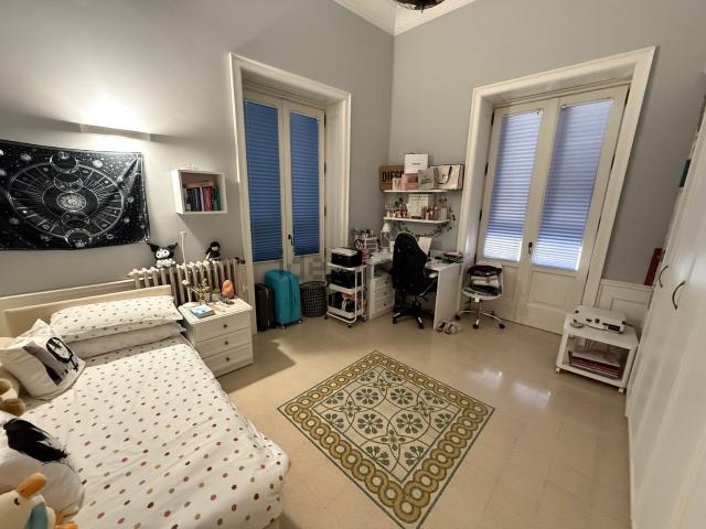 Appartamento in vendita di 300 m² in Via Laudisio, 4