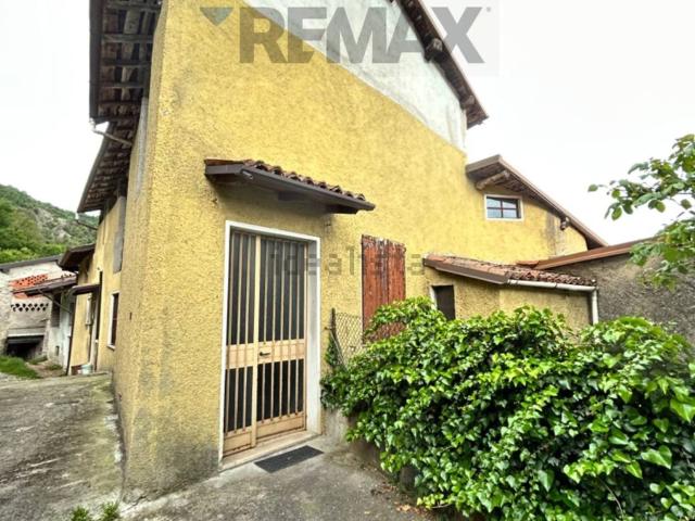 Appartamento in vendita di 300 m² in Via Moglia, 9