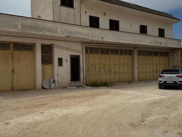 Appartamento in vendita di 300 m² in Via Magenta, 229