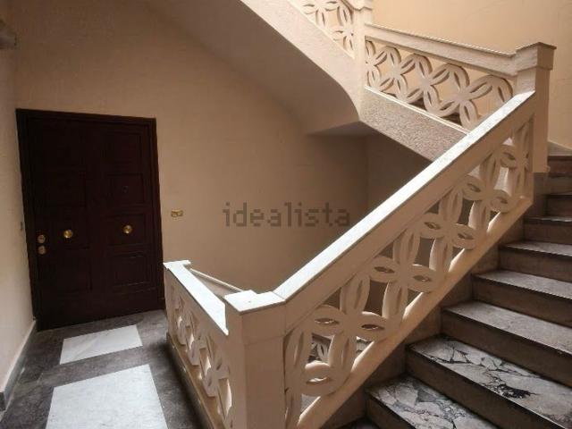 Appartamento in vendita di 300 m² in Via N. Morello, 40