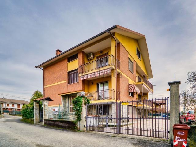Appartamento in vendita di 300 m² in Via Nicola Sacco e Bartolomeo Vanzetti, 1