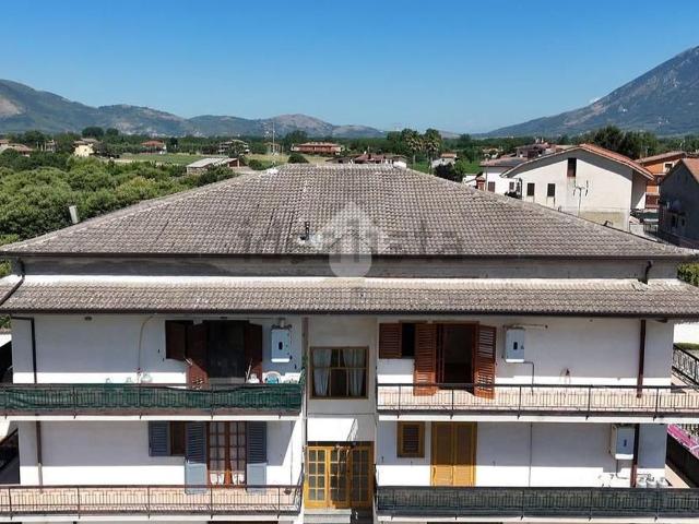 Appartamento in vendita di 300 m² in Via San Leucio, 3