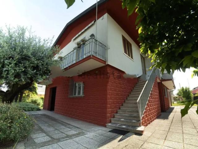 Appartamento in vendita di 300 m² in Via Roma