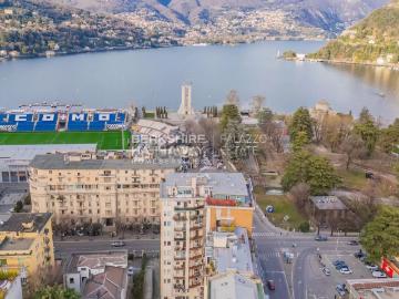 Appartamento in vendita di 300 m² in Viale Fratelli Rosselli