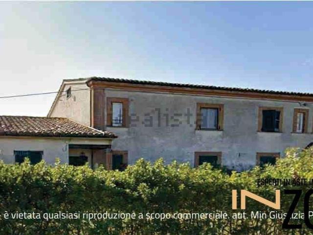 Appartamento in vendita di 300 m² in Contrada Santa Maria in Accubitu, 9