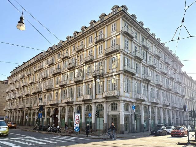 Appartamento in vendita di 300 m² in Corso Giacomo Matteotti, 15