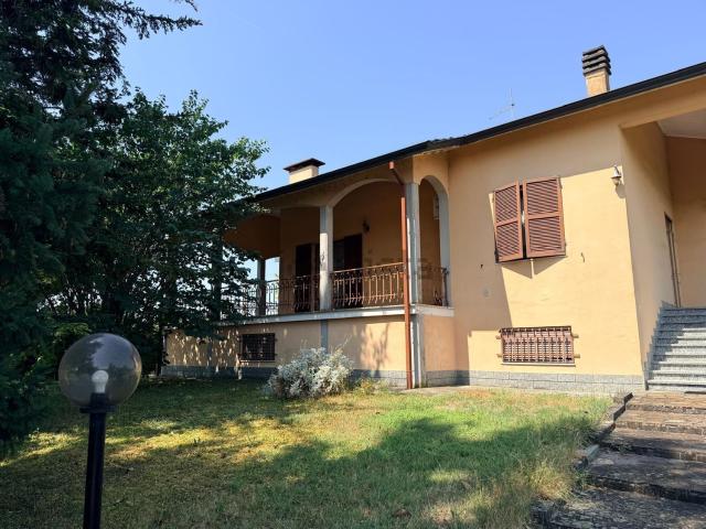 Appartamento in vendita di 300 m² in Strada San Rocco Roccabianca