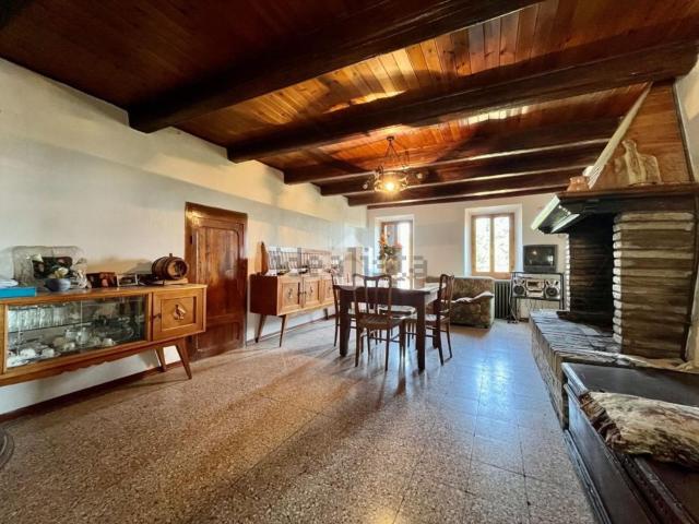 Appartamento in vendita di 301 m² in Via Gessi