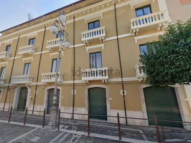 Appartamento in vendita di 301 m² in Via Roma, 103